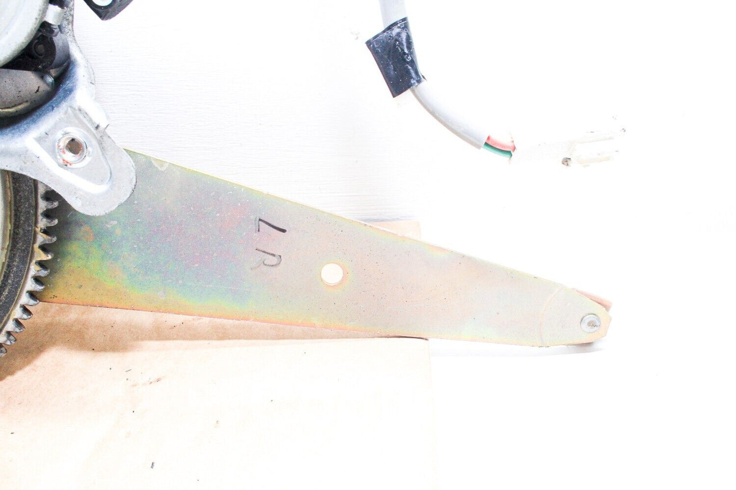 01-05 Lexus Is300 Rear Left Door Window Motor w/Regulator 85720-53030 Oem