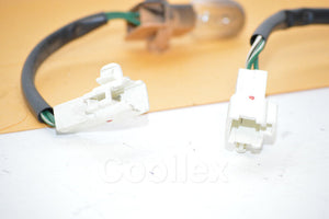 01-05 Lexus Is300 Rear Turn Signal Light Bulb w/Pig Tails 90981-15021 Oem Used