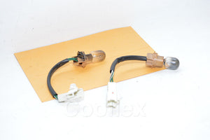 01-05 Lexus Is300 Rear Turn Signal Light Bulb w/Pig Tails 90981-15021 Oem Used