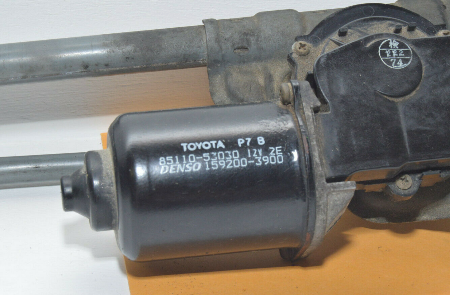01-05 Lexus Is300 Windshield Wiper Transmission Link w/Motor 85150-53030 Oem Used