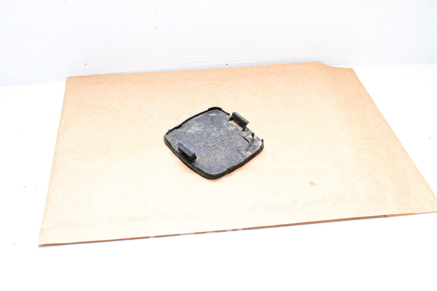 06-08 Lexus Is250 Rear Tow Hook Cover 52161-53010 52162-53010 Oem Used