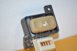 06-09 Lexus Is250 Is350 Front Left Seat Lumbar Switch Ivory 84920-30250-A0 Oem