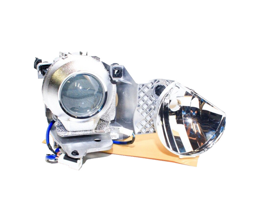 06-09 Lexus Is250 Is350 Right Headlight Bulb Lens HID For 81145-53543 Oem Used