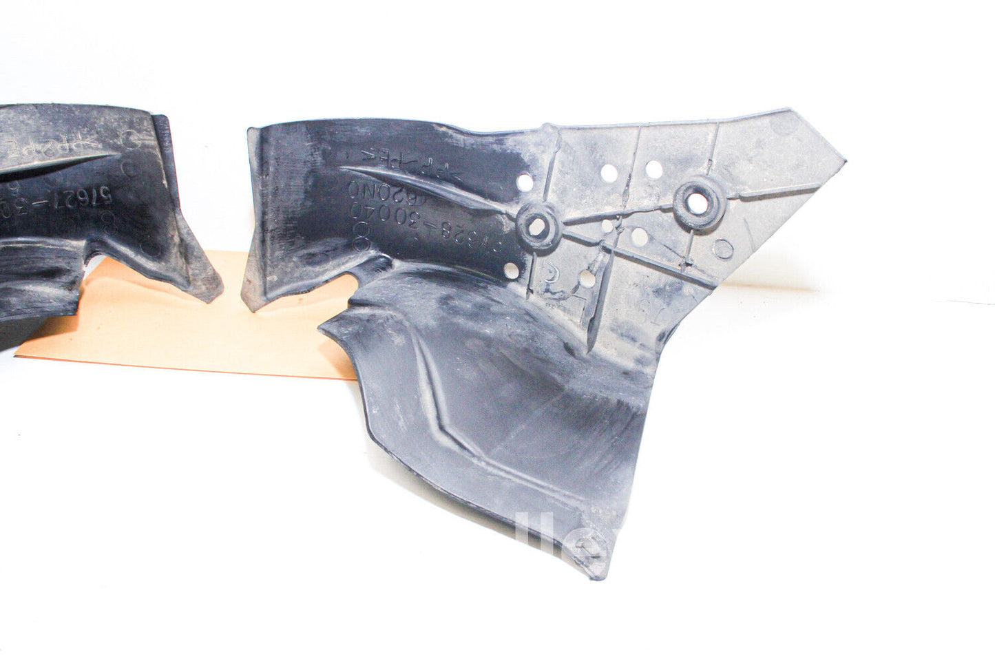 06-13 Lexus Is250 Is350 Rear Floor Covers 57627-30040 57628-30040 Oem