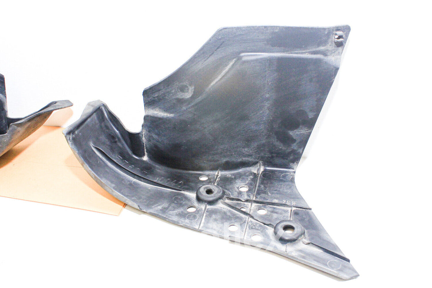 06-13 Lexus Is250 Is350 Rear Frame Floor Covers 57628-30040 57627-30040 Oem Used
