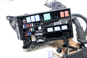06-15 Lexus Is250 Awd Fuse Relay Block w/Cover 82662-53220 82660-30A00 Oem