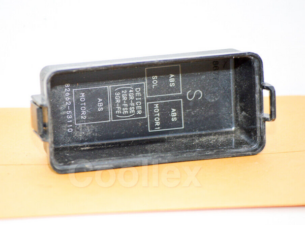 06-15 Lexus Is250 Is350 Relay Block Upper Cover 82662-53110 Oem Used