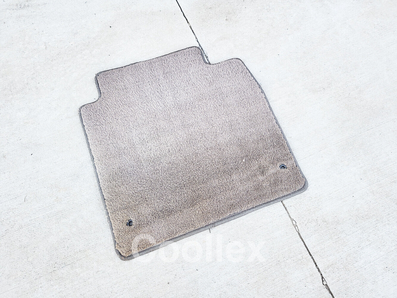 07-090 Lexus Ls460 Rear Right Floor Carpet Pt208-50001 Oem