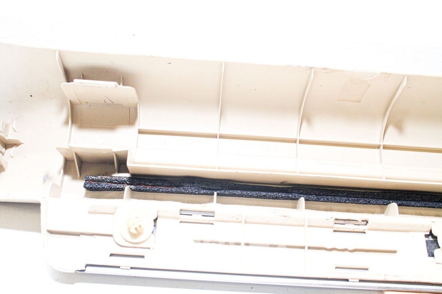 07-10 Lexus Ls460 Front Drivers Door Sill Plate Ivory 67914-50111-A0 Oem
