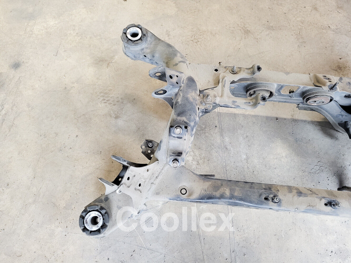 07-14 Lexus Ls460 Rear Cross member Rear Subframe 51206-50050 Oem Used