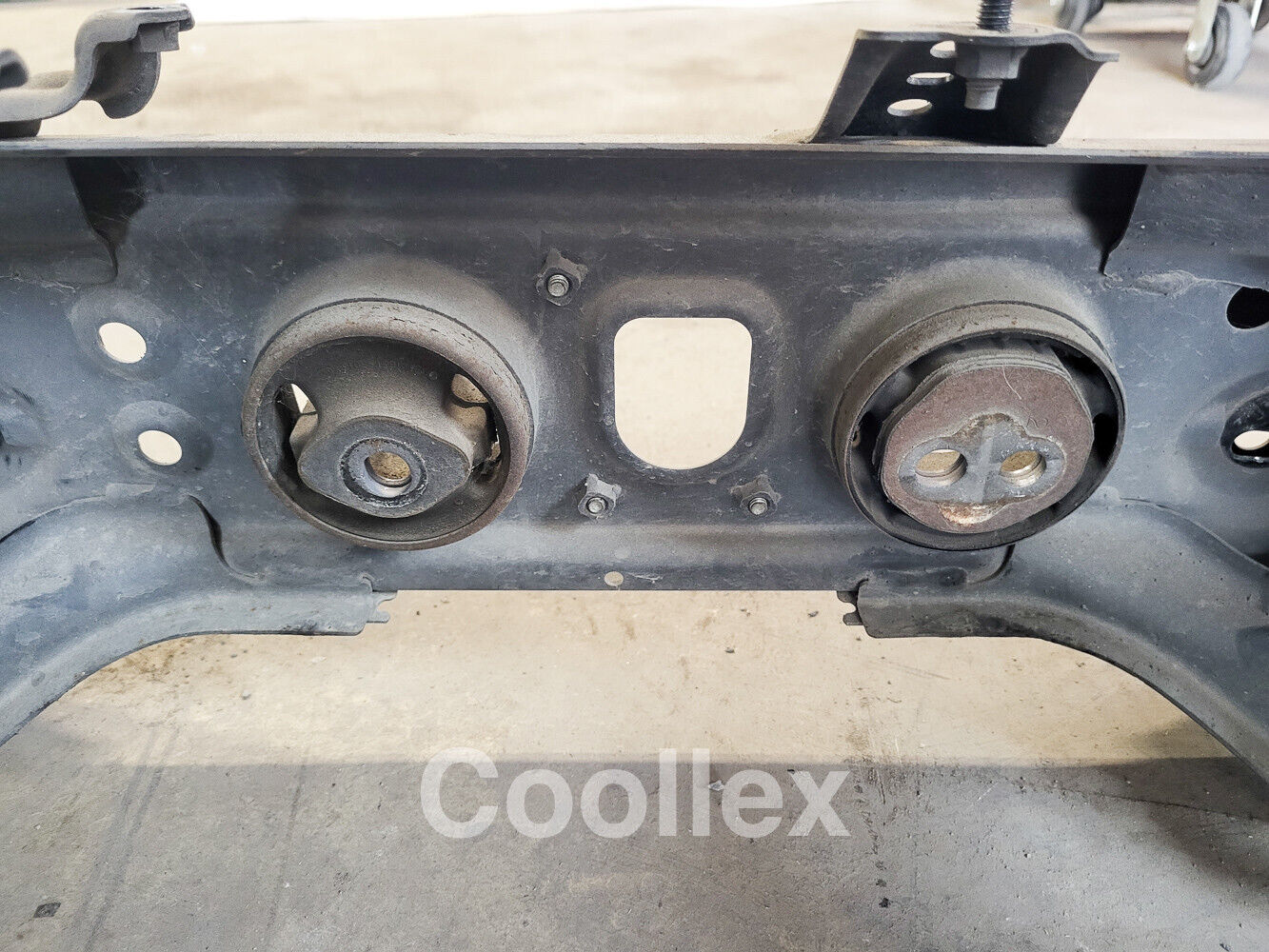 07-14 Lexus Ls460 Rear Cross member Rear Subframe 51206-50050 Oem Used