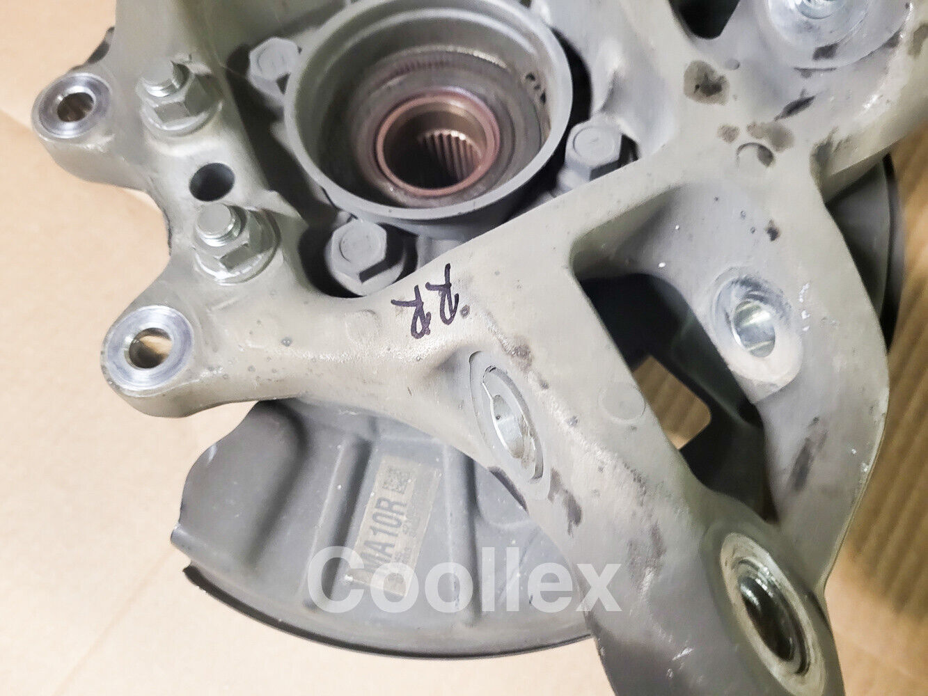 07-17 Lexus Ls460 Rear Rh Knuckle Spindle 42304-50100 Oem Used
