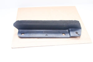 10-12 Lexus Ls460 Front Right Wheel Opening Pad 53851-50060 Oem Used