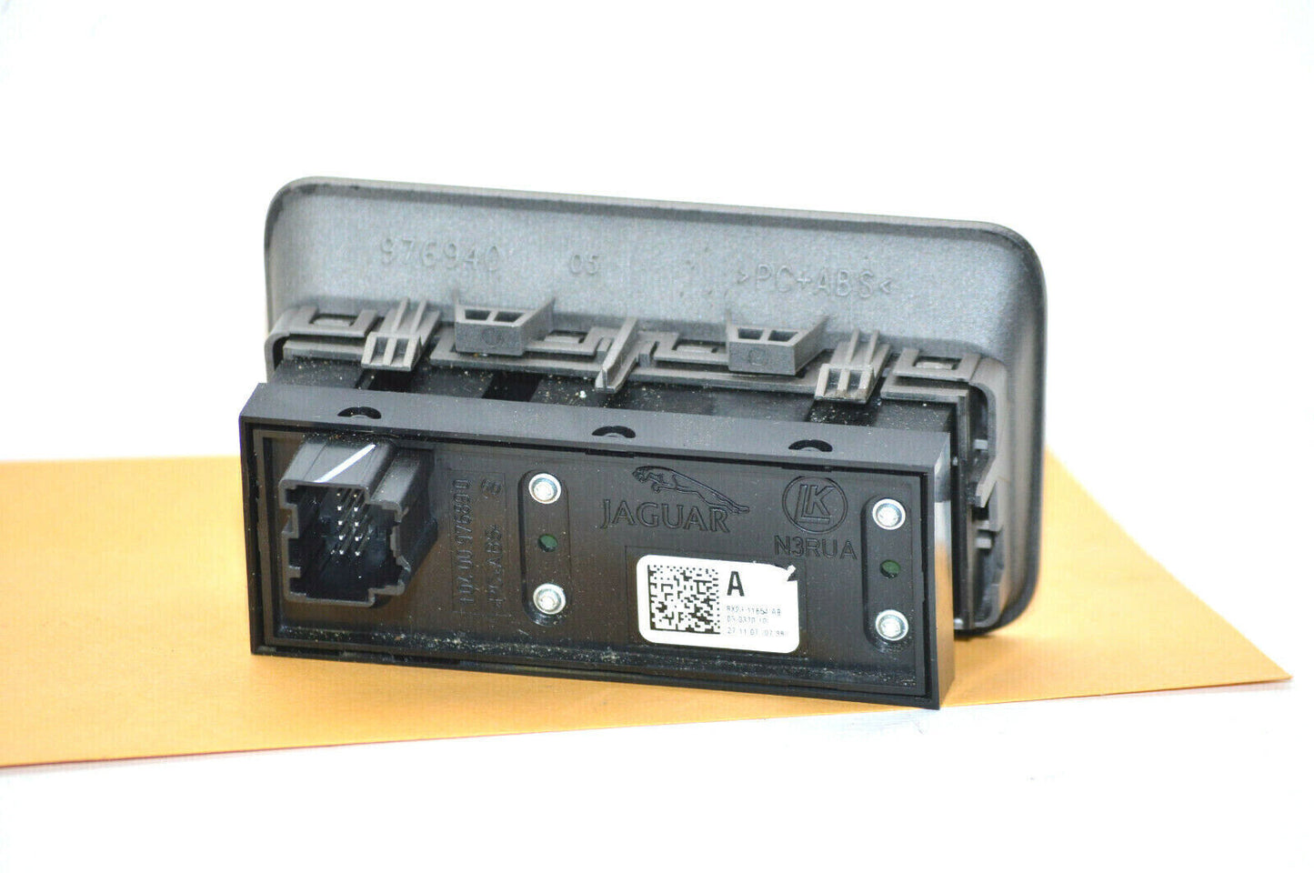 09-15 Jaguar XF Headlight Switch. SwitchPACK - Trunk C2Z1490 Oem