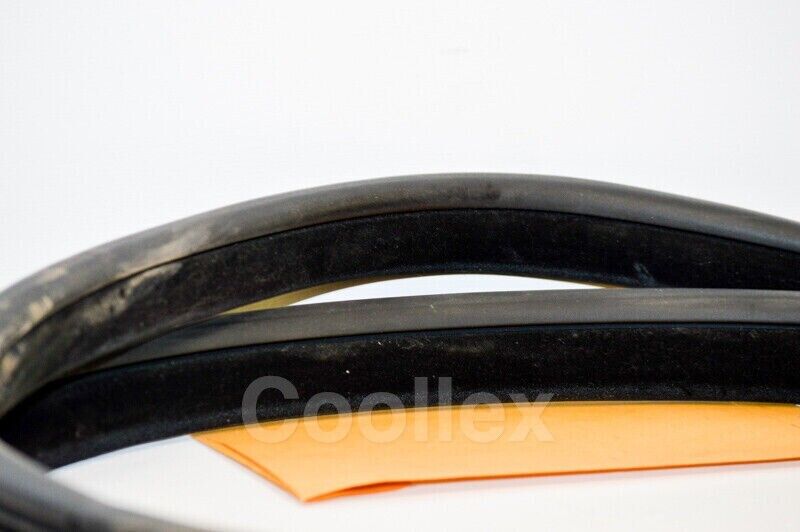 09-15 Jaguar XF Rear Right Door Weatherstrip C2z13662, C2Z13662 Oem Used