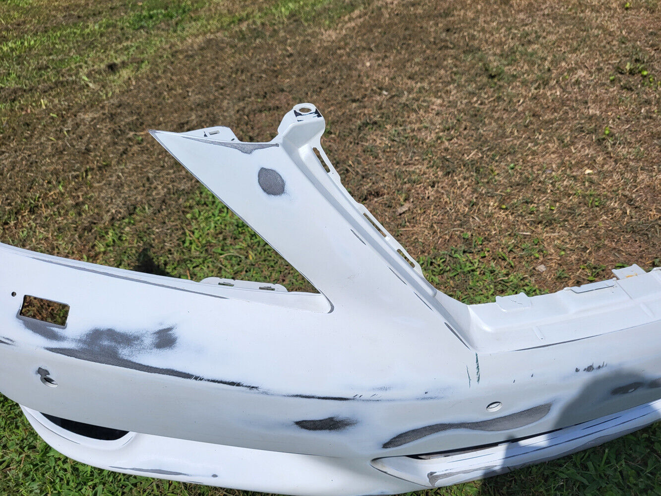 10-12 Lexus Ls460 Front Bumper Cover Original Oem (Needs Work and Paint)