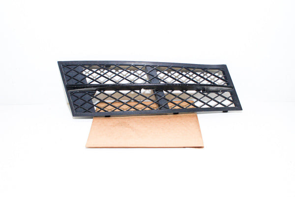 11-13 Bmw 550i F10 Front Rh Bumper Outer Grill Insert 51-11-7-200-698 Oem Used