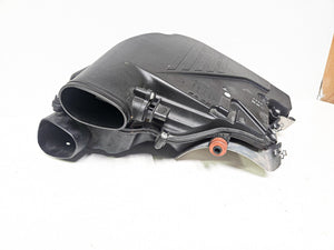 11-13 Bmw 550i F10 Right Air Cleaner Assembly 4.4 13-71-7-577-466 Oem