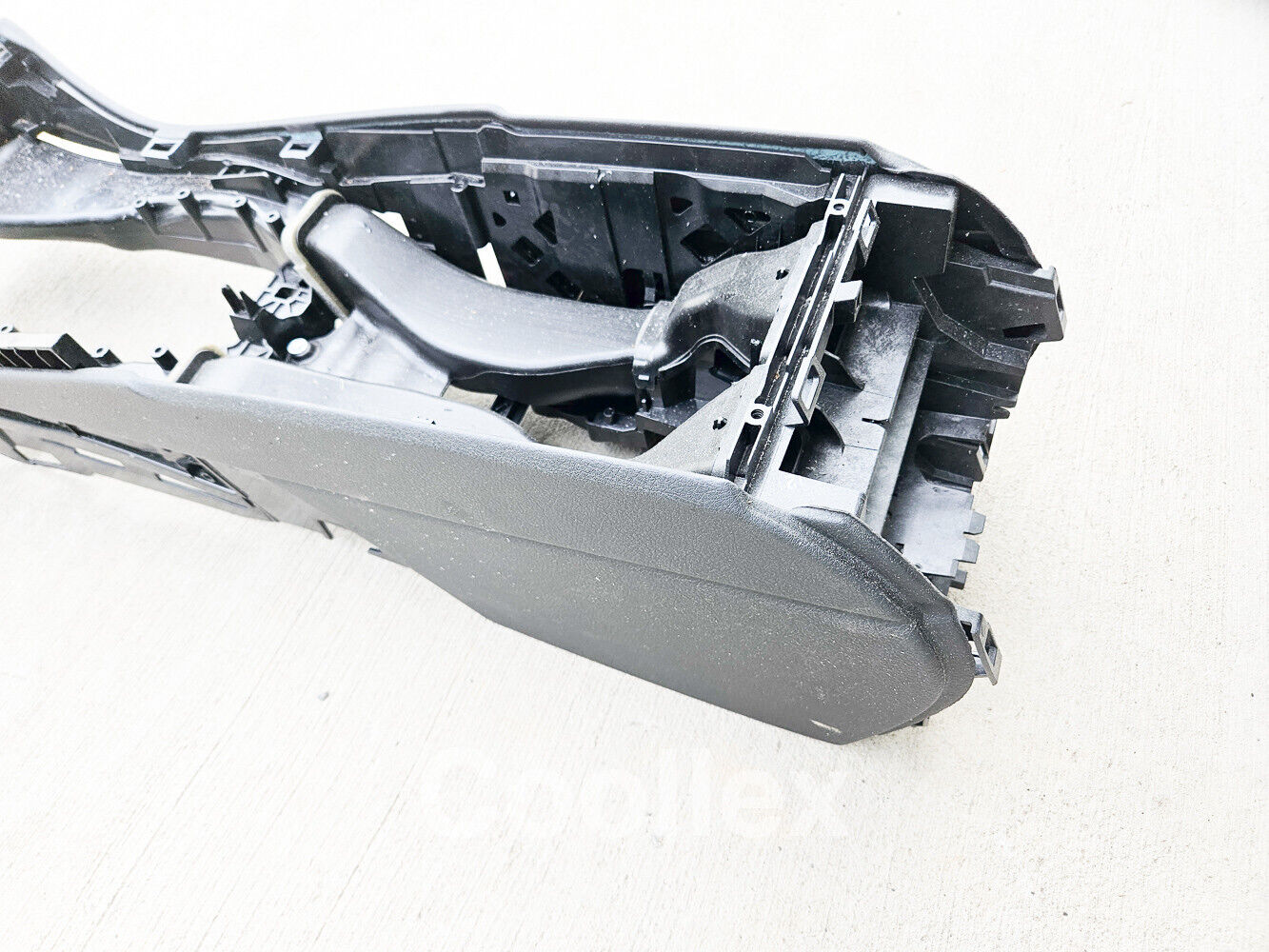 11-16 Bmw 550i F10 Console Base Center Bare 51-16-9-288-907 Oem