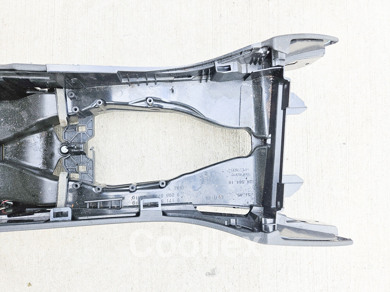 11-16 Bmw 550i F10 Console Base Center Bare 51-16-9-288-907 Oem