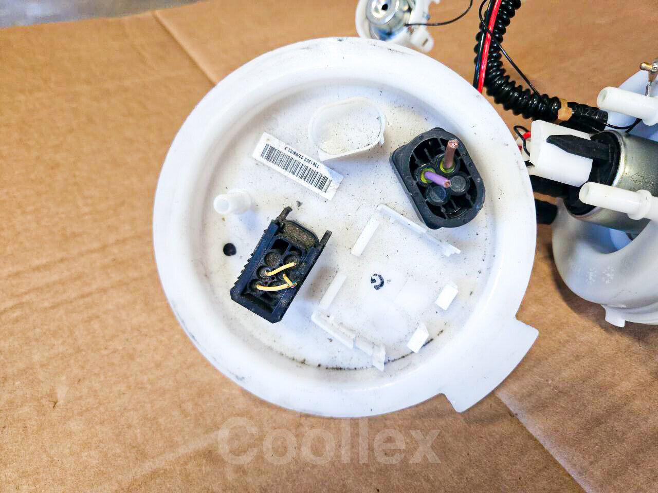 11-16 Bmw 550i F10 Fuel Pump 16-11-7-260-636 Oem