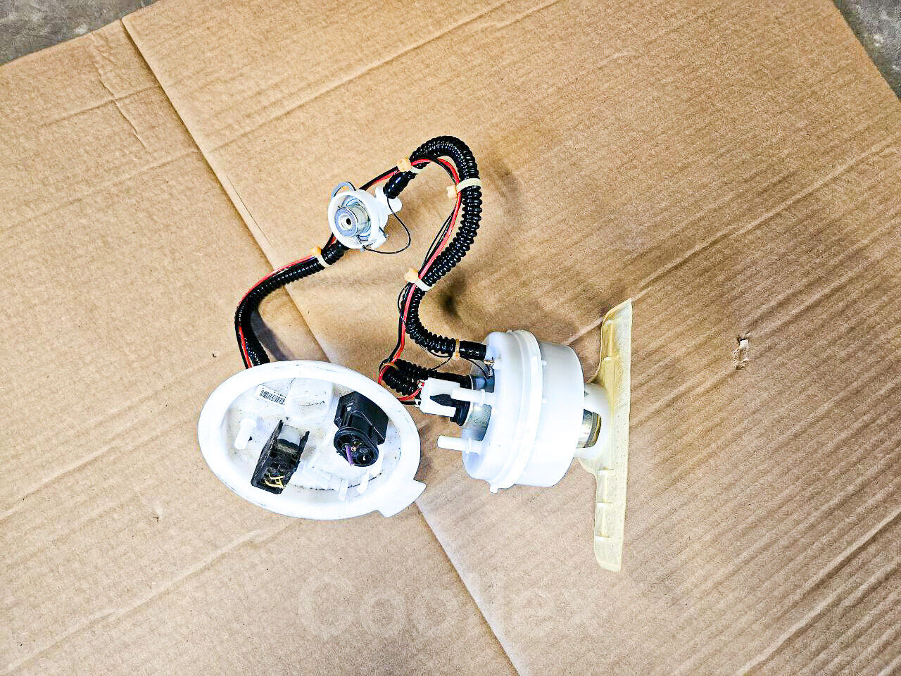 11-16 Bmw 550i F10 Fuel Pump 16-11-7-260-636 Oem