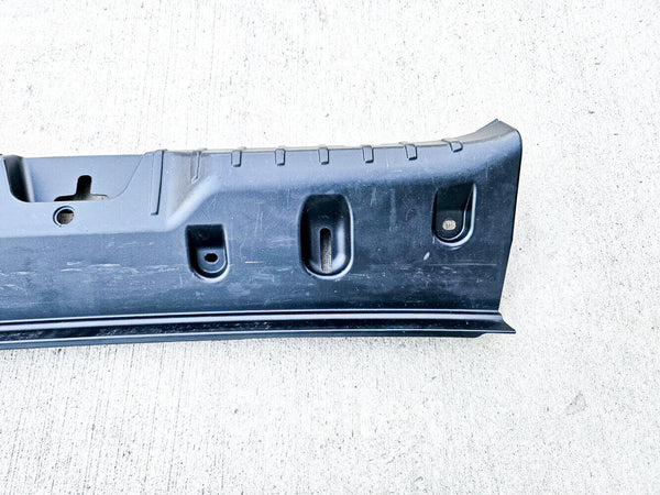 11-16 Bmw 550i F10 Trunk Loading Sill Cover 51-47-7-227-535 Oem