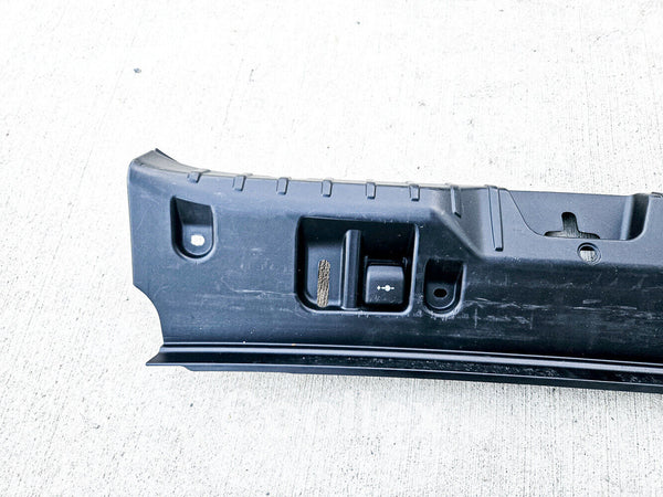 11-16 Bmw 550i F10 Trunk Loading Sill Cover 51-47-7-227-535 Oem