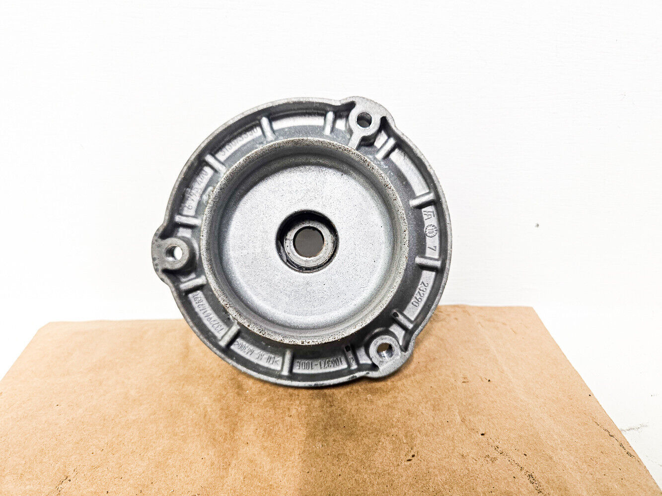 11-19 Bmw 550i F10 Awd Front Suspension Strut Mount 31-30-6-795-083 Oem