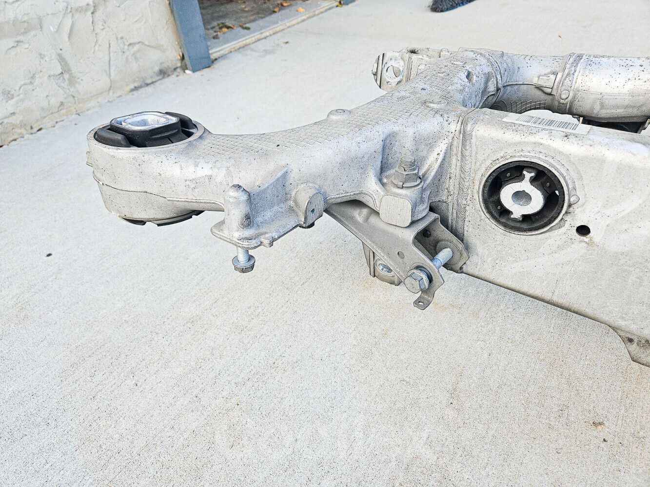 11-19 Bmw 550i F10 Rear Subframe 33-31-6-799-103 Oem Used