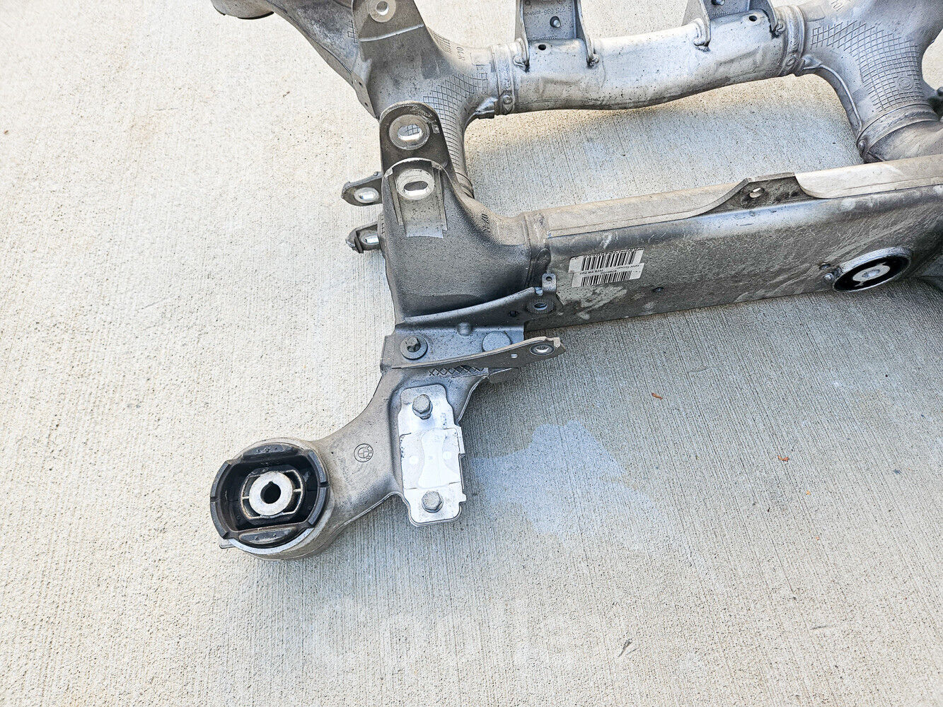11-19 Bmw 550i F10 Rear Subframe 33-31-6-799-103 Oem Used