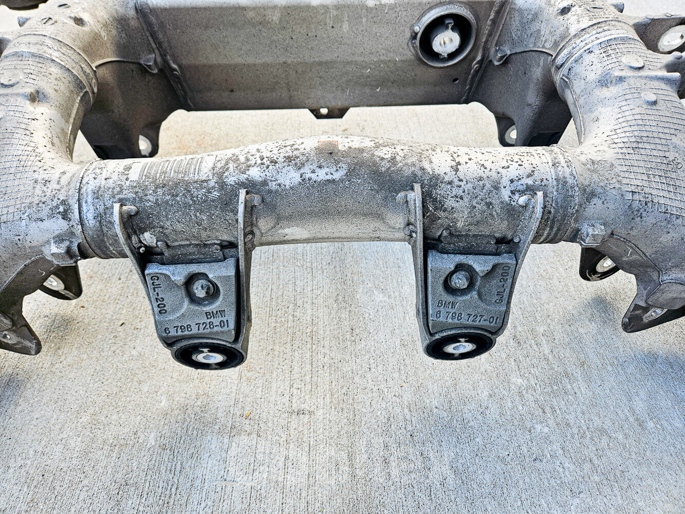 11-19 Bmw 550i F10 Rear Subframe 33-31-6-799-103 Oem Used