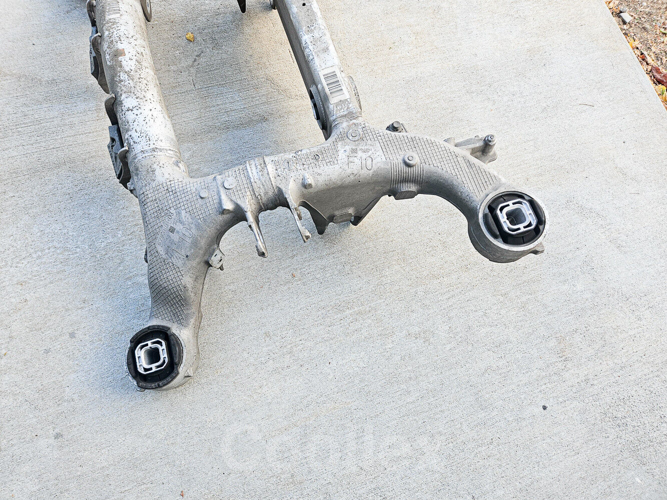11-19 Bmw 550i F10 Rear Subframe 33-31-6-799-103 Oem Used