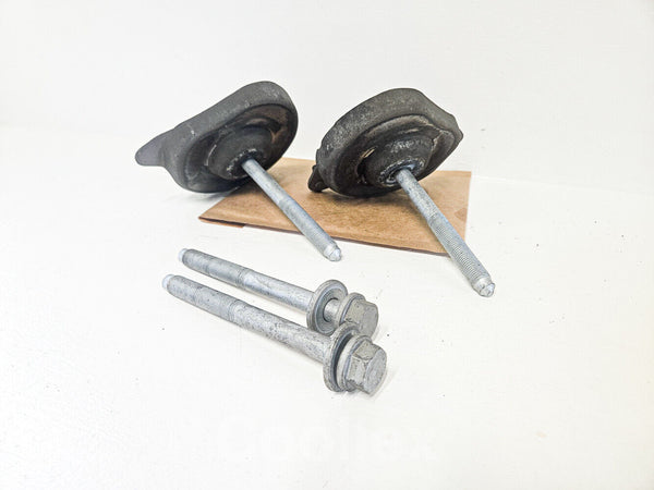 11-19 Bmw 550i F10 Rear Lh Rh Cross-Member Stoppers w/Bolts 33-31-6-798-811 Oem Used