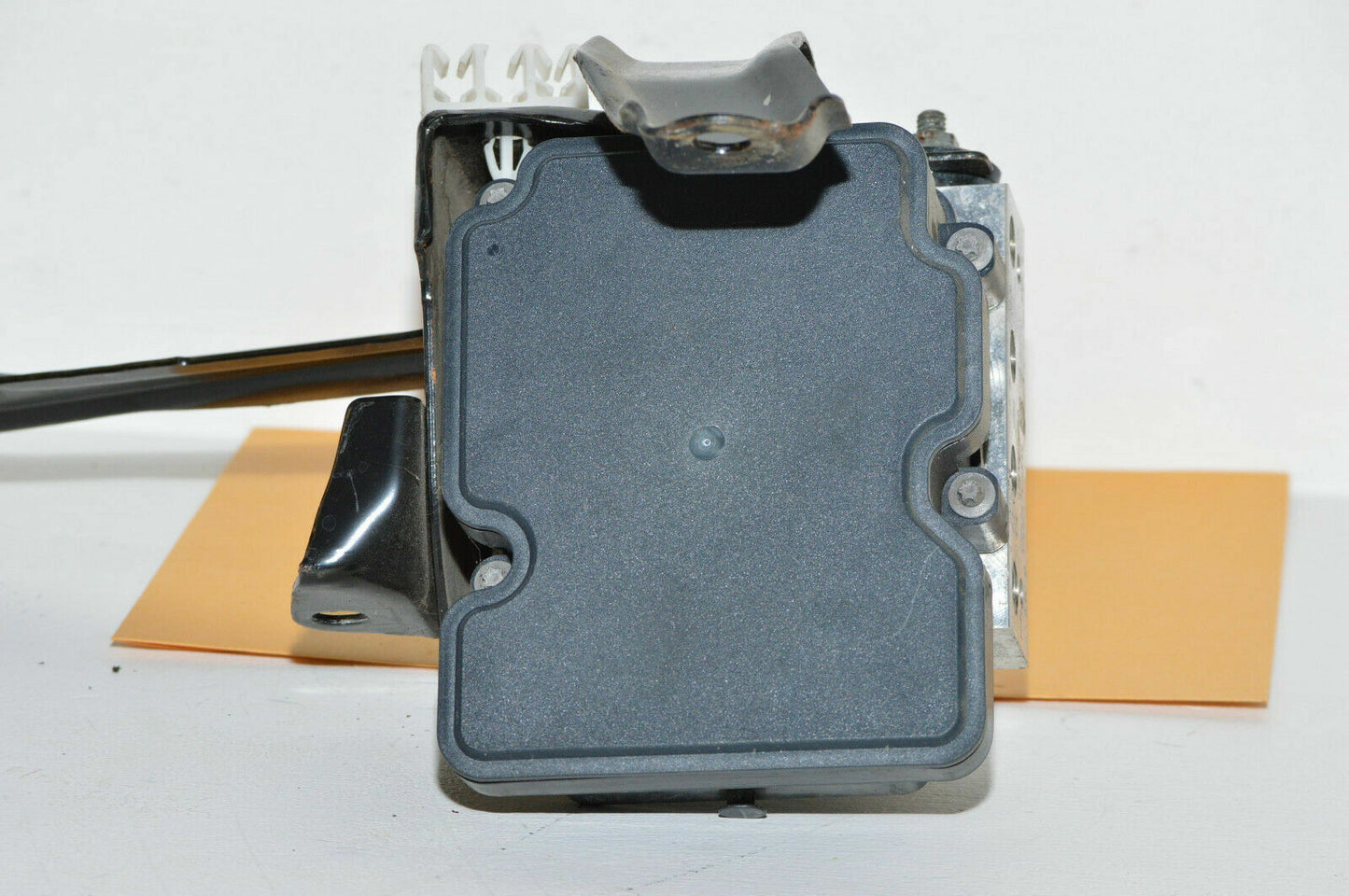 14-18 Subaru Forester ABS Pump Modulator Valve 27596SG080 Oem Used