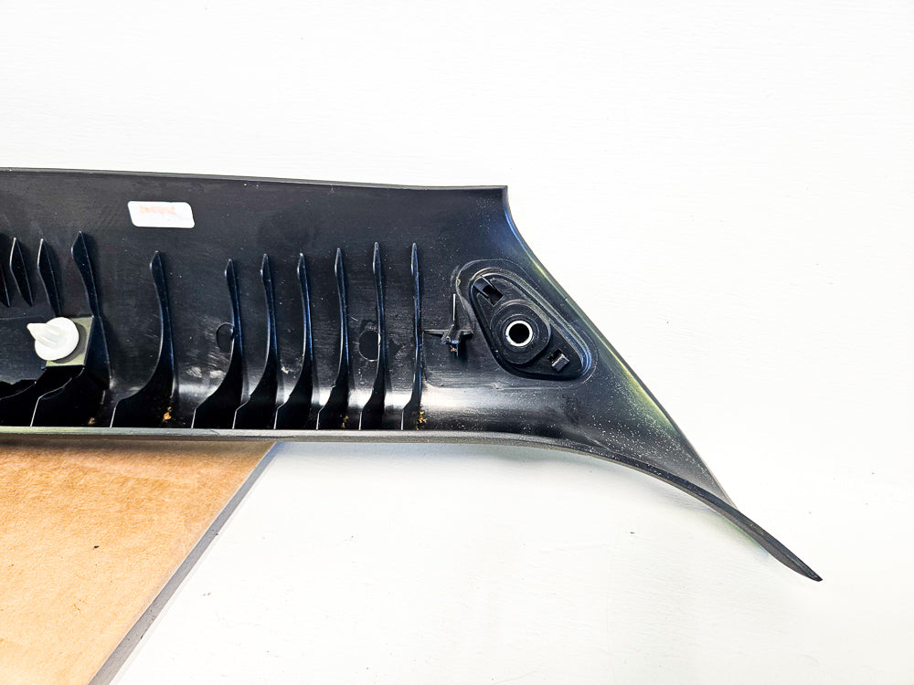 07-09 Mini Cooper Clubman Driver Left A Pillar Windshield Trim51-43-2-752-999 Oem Used