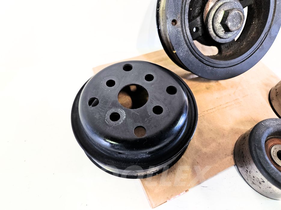06-16 Lexus IS250 Awd Set Of Engine Pulleys Crank, Water Pump, Idler 13470-31022, 16173-31010 Oem Used