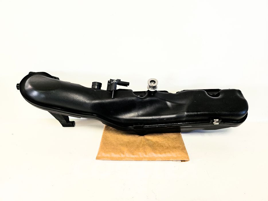 11-17 Bmw 550i F10 Left Intake Manifold 11-61-7-555-666 Oem Used