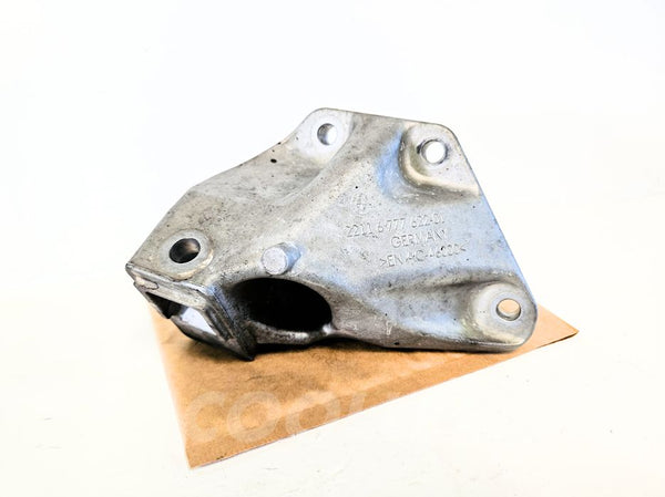 11-19 Bmw 550i F10 Right Engine Mount Bracket 22-11-6-777-622 Oem Used