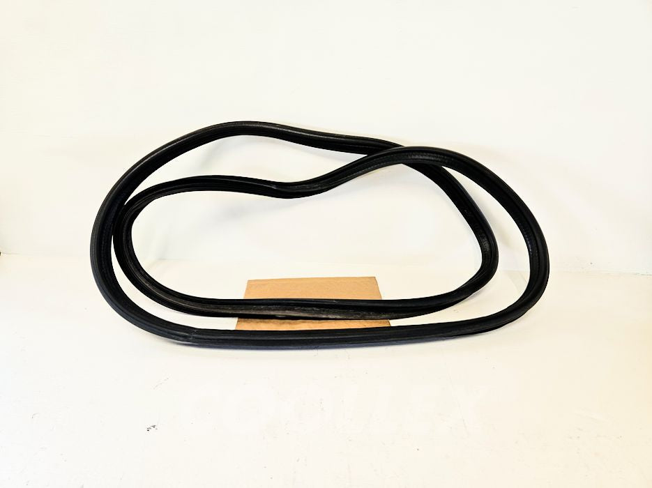 06-13 Lexus Is250 Is350 Trunk Weather-Strip Deck Lid Seal 64461-53020 Oem Used
