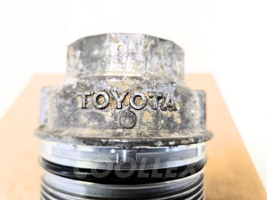 06-15 Lexus Is250 Is350 Rwd Oil Filter Housing 15620-31040 Oem Used
