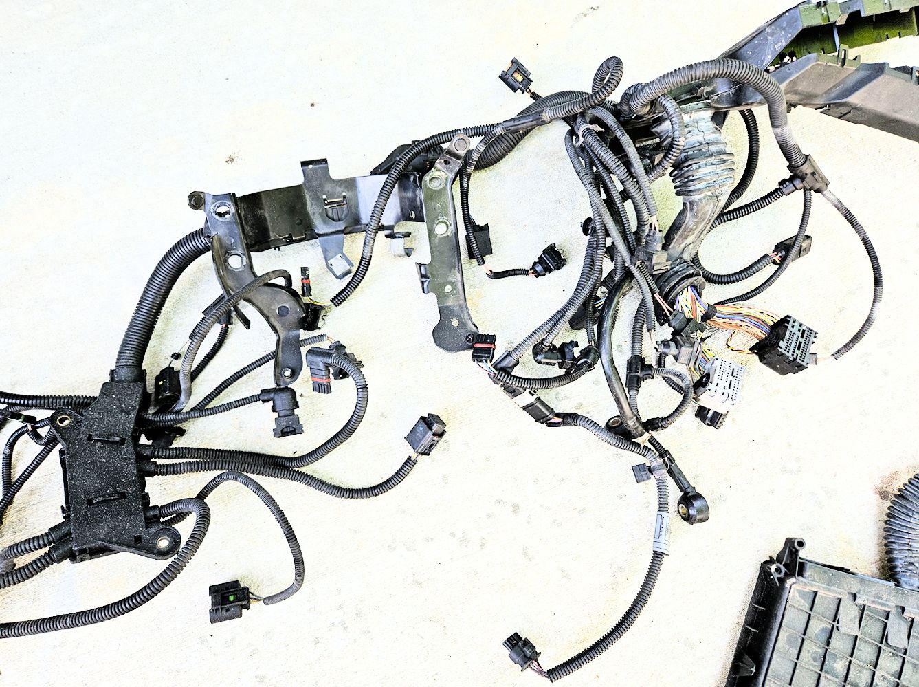 11-18 Bmw 550i F10 Awd Engine Wiring Harness 121051MO 12-51-7-606-526 Oem Used