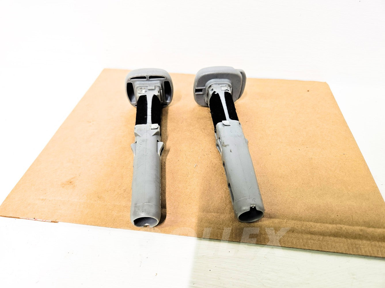 06-13 Lexus Is250 Front Headrest Guides Gray 71930-42020-P1, 71931-42020-P1 Oem Used