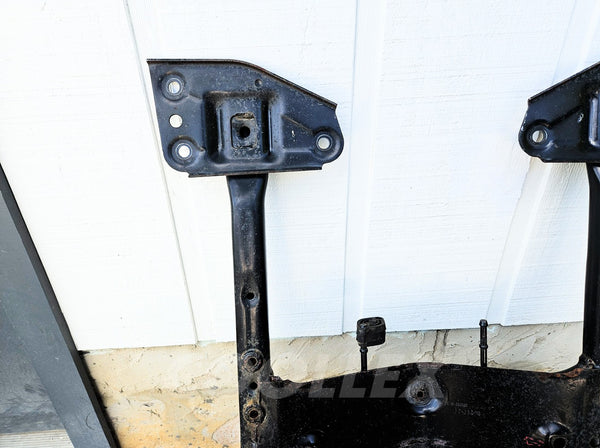 07-14 Mini Cooper Clubman Front Cross-Member, Subframe 31-11-6-772-229 Oem Used