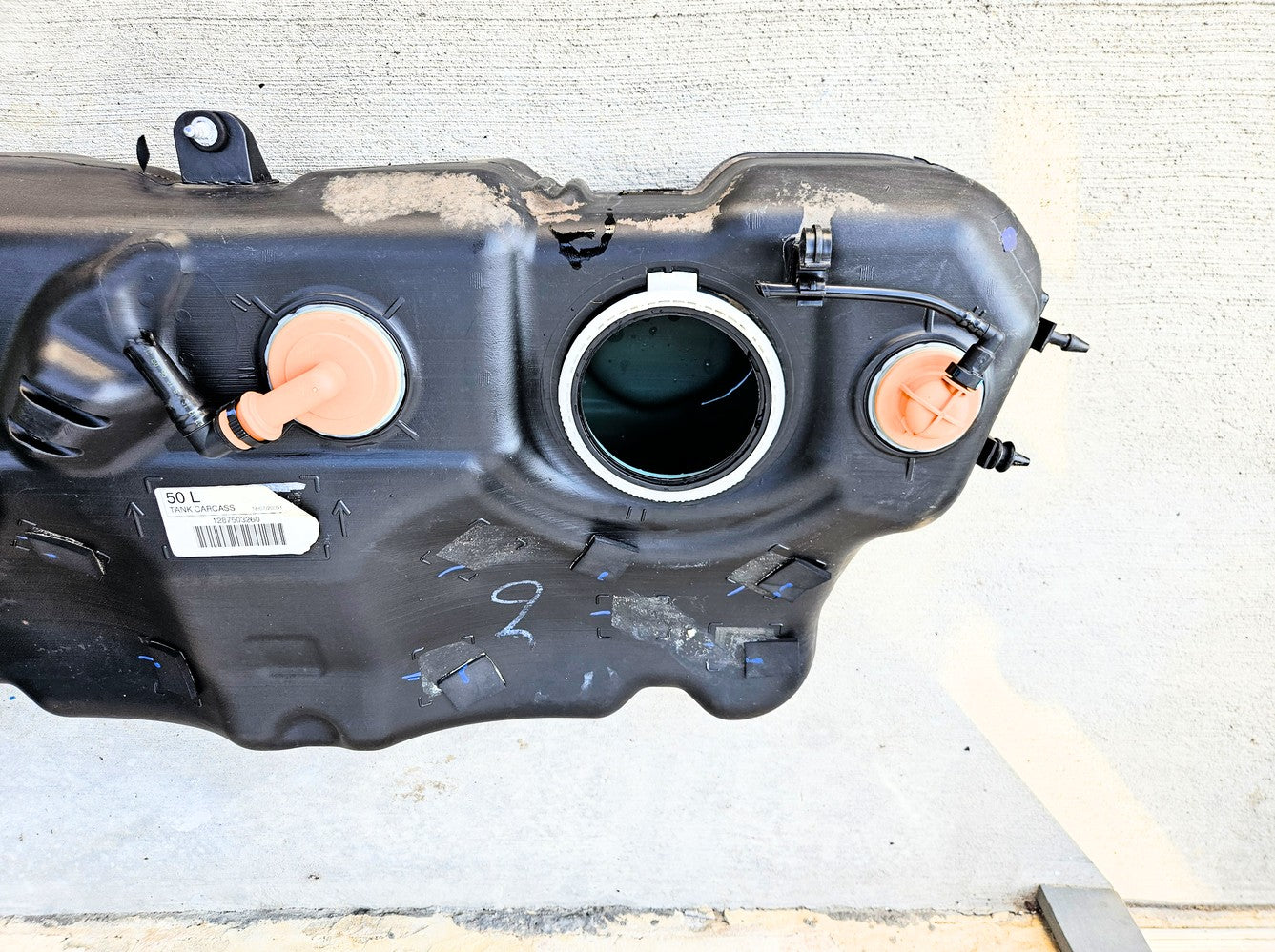 Fuel Tank for 07-14 Mini Cooper Clubman 16-11-2-752-299 Oem Used