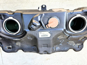 Fuel Tank for 07-14 Mini Cooper Clubman 16-11-2-752-299 Oem Used