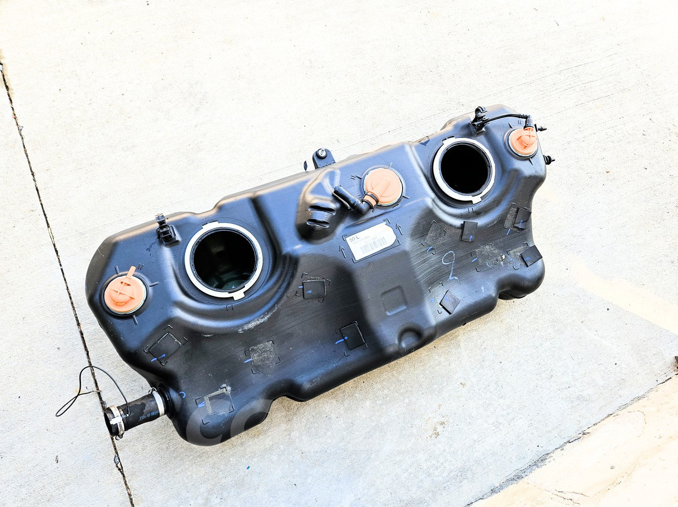 Fuel Tank for 07-14 Mini Cooper Clubman 16-11-2-752-299 Oem Used