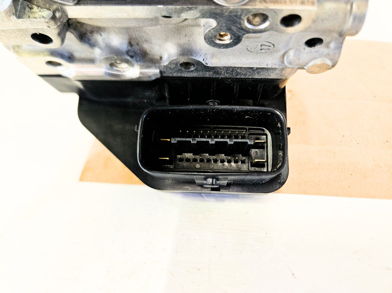 09-12 Lexus Is250 Abs Actuator Modulator Valve Pump 44050-53260 Oem Used