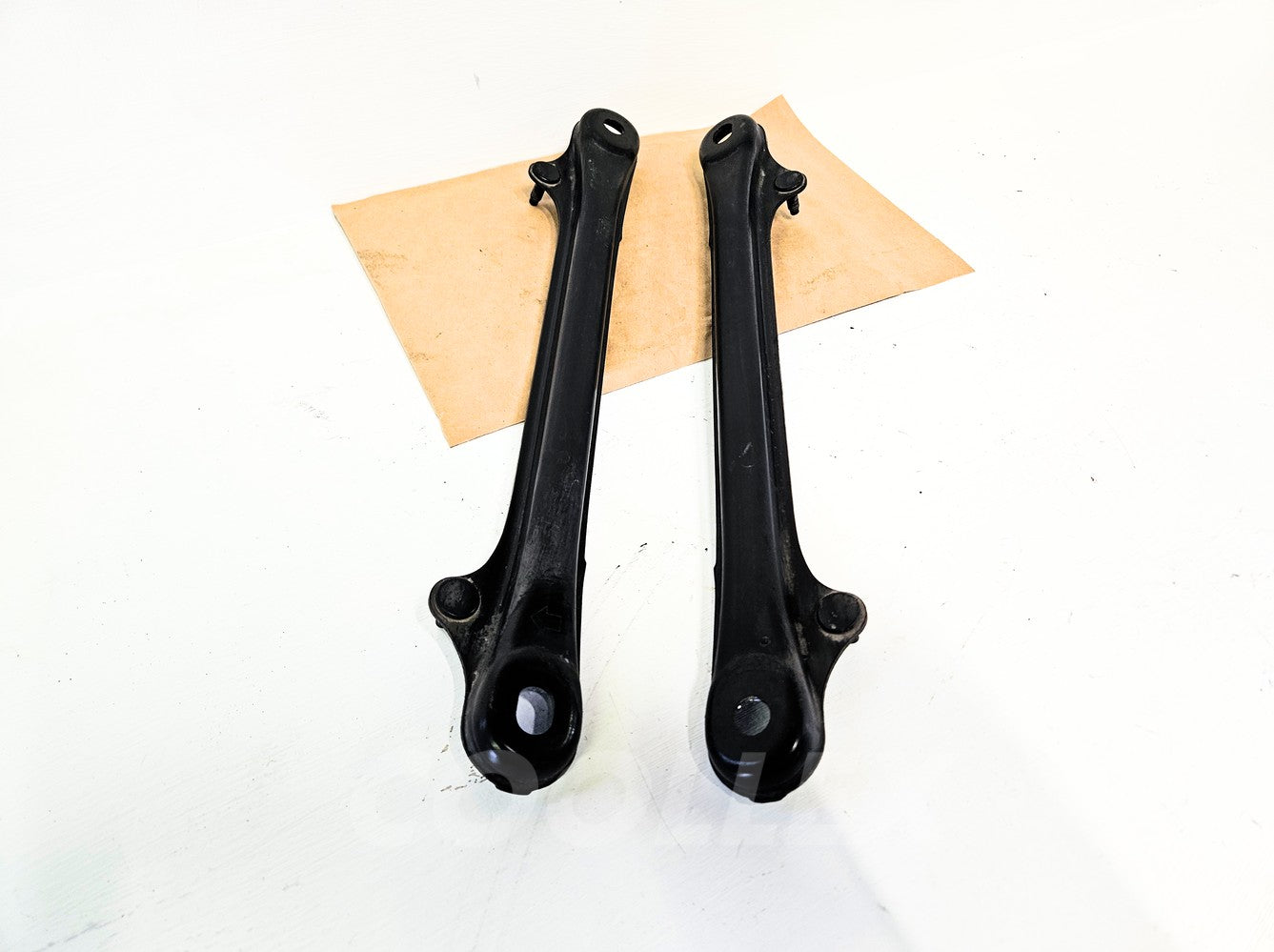 06-13 Lexus Is250 Rear Cross-Member Brace 52295-30030 Oem Used