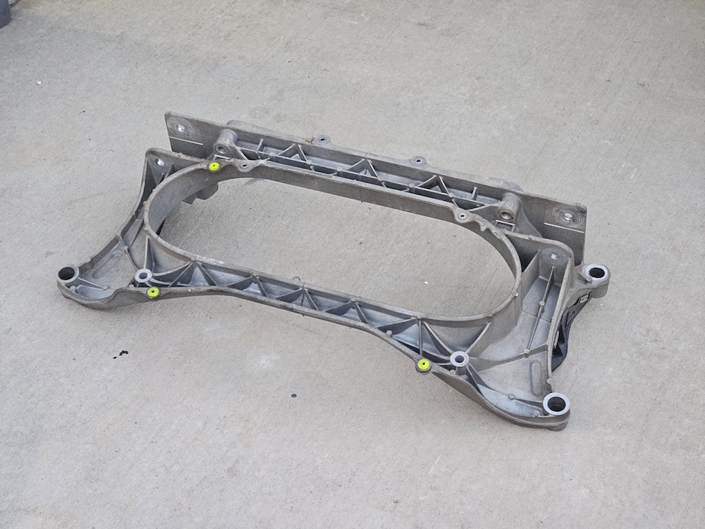 06-24 Lexus Is250 Is300 Rwd Front Subframe Crossmember Cradle 51201-30140 Oem Used